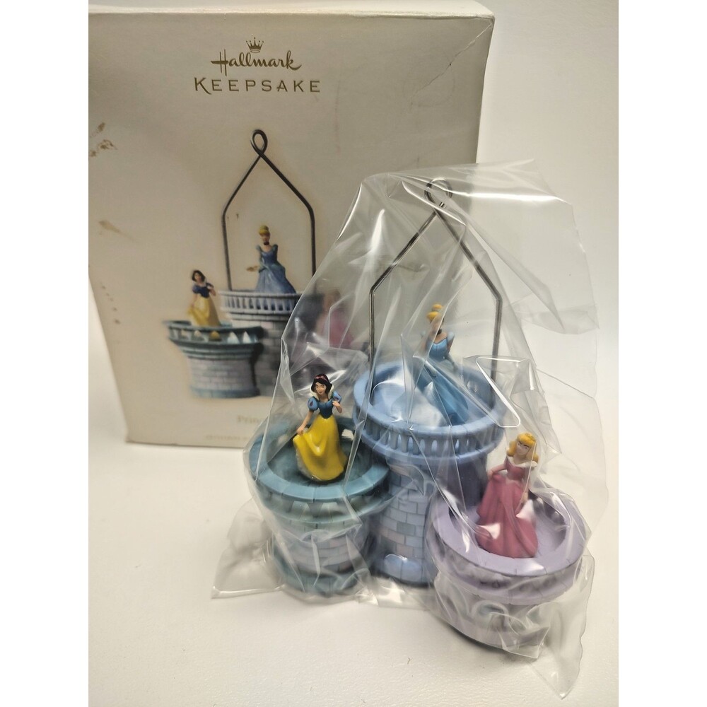 2008 Hallmark Disney Princess Dreams Ornament Snow White Cinderella Aurora